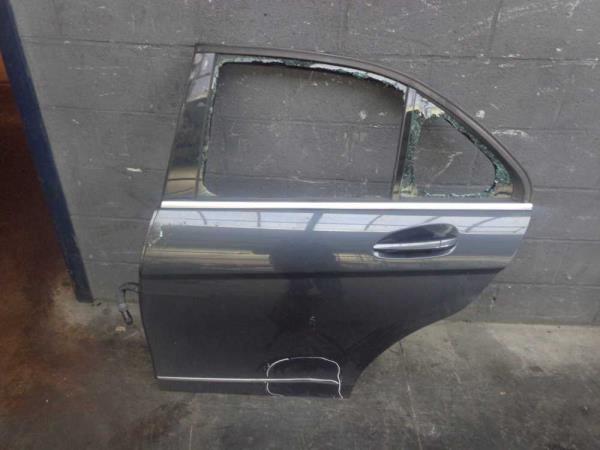 PORTE ARRIERE GAUCHE MERCEDES W204 - Vue 1